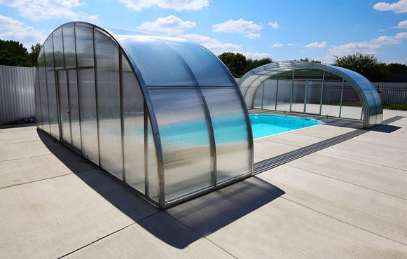 Telescopic Pool Enclosure