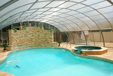 In Ground Pool Retractable Enclosure